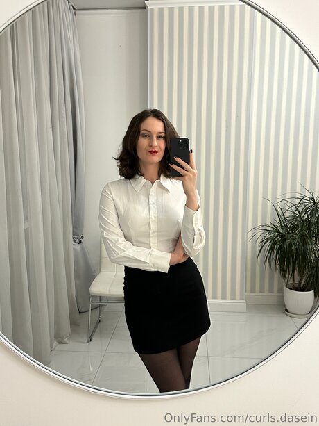 Curls Dasein actrice chaude des photos