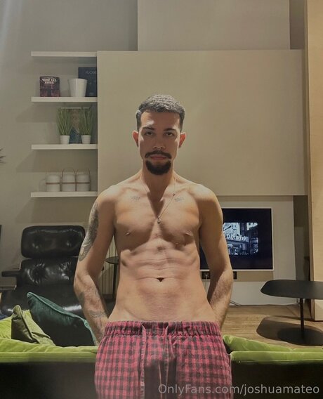 Joshuamateo actrice adulte photos