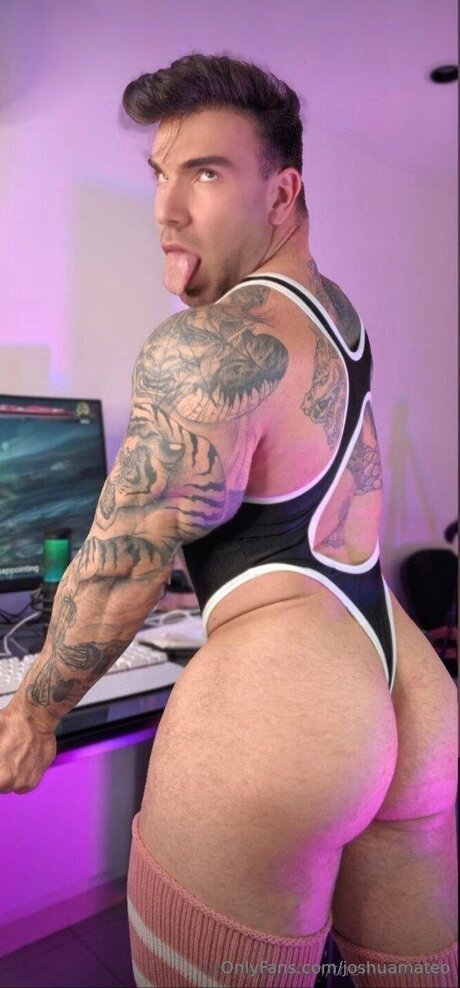 Joshuamateo modèle de haute qualité image