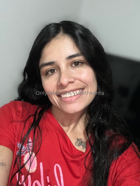 Yuliethsanta actrice érotique image