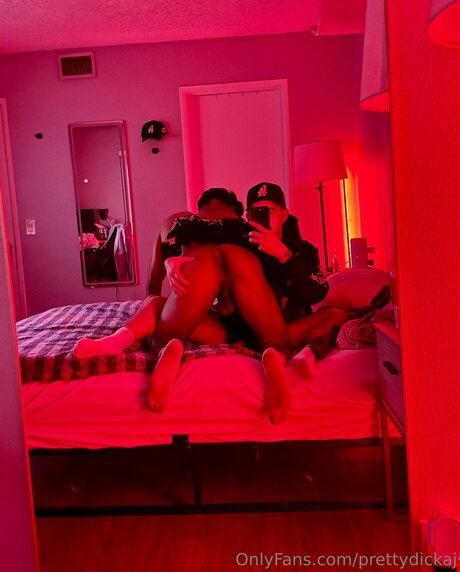 Prettydickaj star érotique des photos