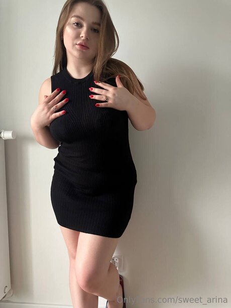 Arina Hot star du porno érotique des photos