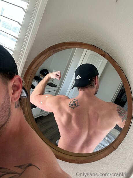 Crankinit star du porno adulte des photos