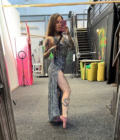 Mari Galore Vip art star du porno image