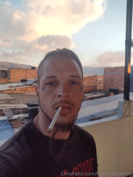 Fallenmaster69 haut modèle galeries