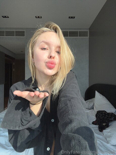 blonde en forme onlyfans hd parfait archive