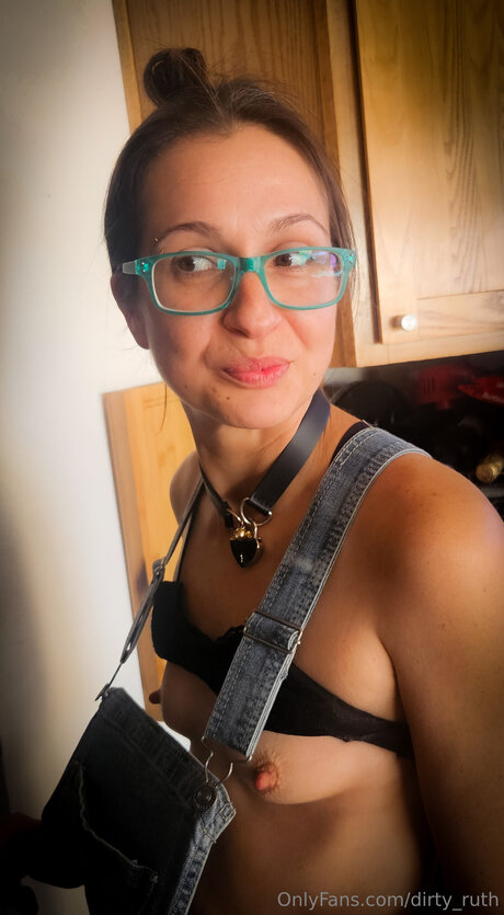 Dirty Ruth étoile gratuite img