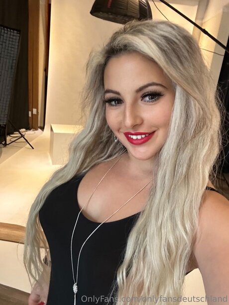 Onlyfansdeutschland nus de stars du porno images