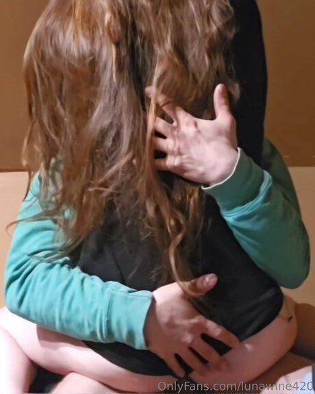 Lunawine420 top star photo