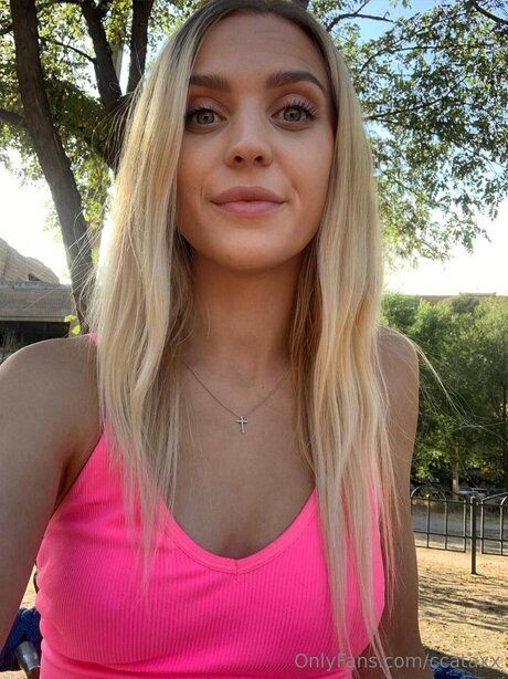 Ccataxx modèle magnifique images