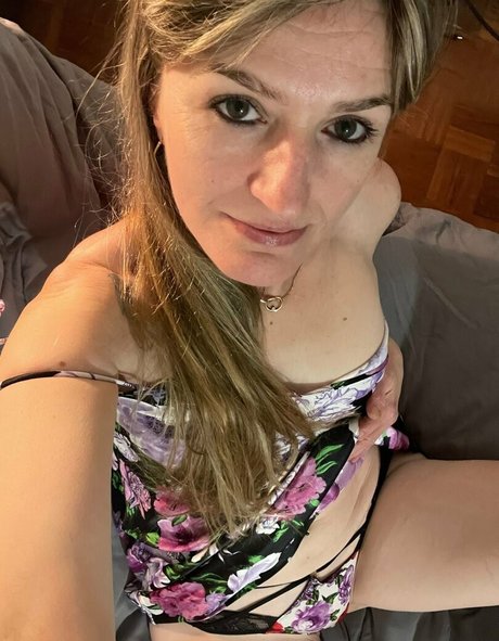 Innocent until wet star du porno chaude galeries