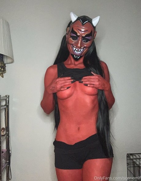 SceneMlf actrice hd archive