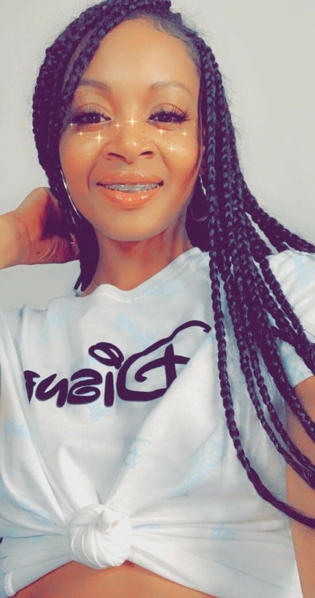 nikkidiorr meilleure star du porno image