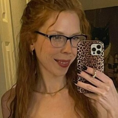 red head redemptionxo modèle image