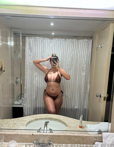 kyliereed actrice de nus galerie