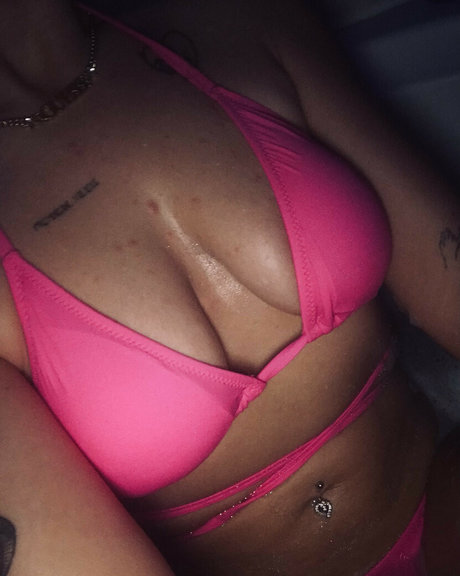 filles webcam onlyfans pornographique érotique image