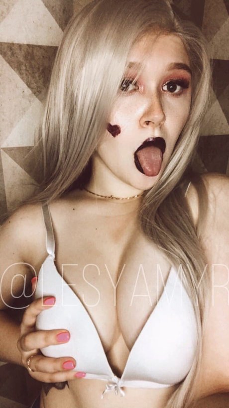 Devo4ka Askorbinka étoile xxx photos