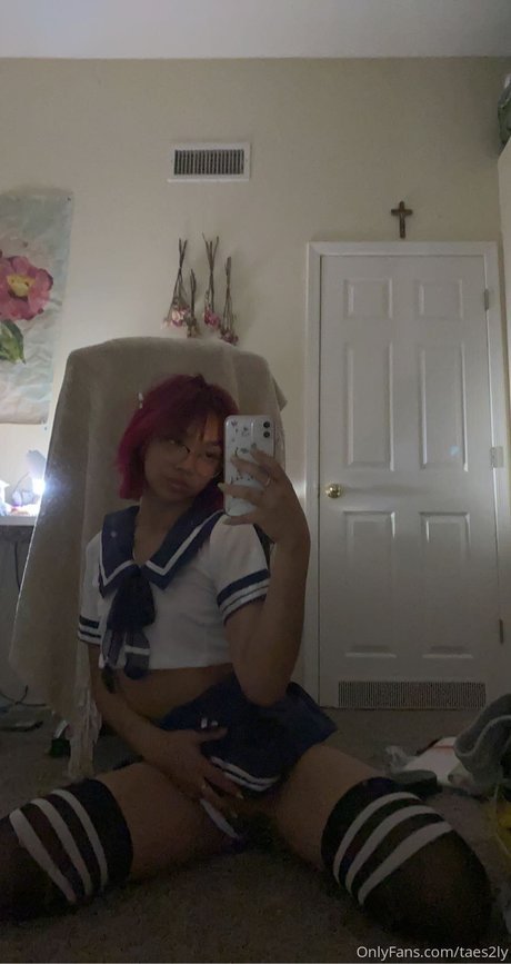 ajtaes taes2ly actrice nue galeries