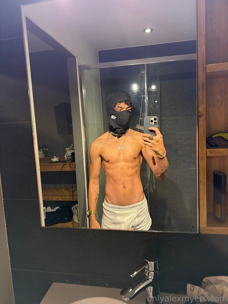 Alexmyers actrice nue photos