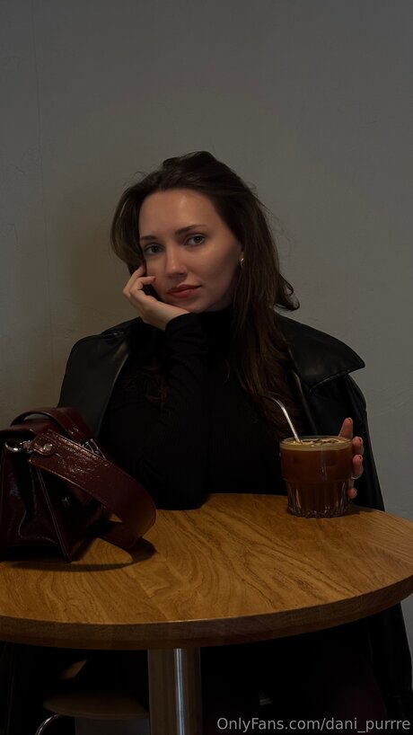 Dani Purrre actrice libre image