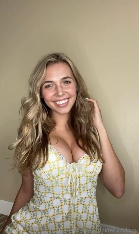 modèles uniquementfans bien chaud images