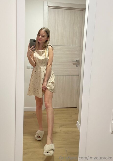 Imyouryoko jolie actrice galeries