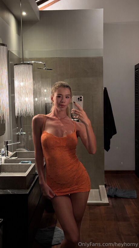 Heyhorny actrice parfaite image