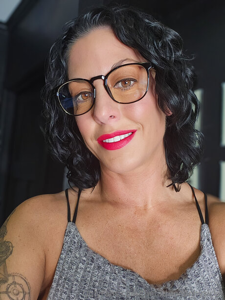 Thetattooedphysicist jolie actrice galeries