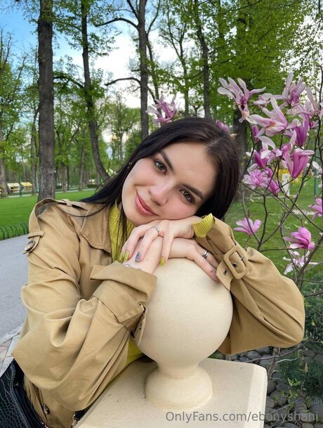 Ebonyshani actrice hd photo