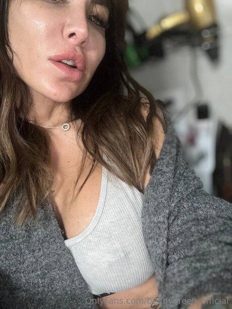 Bennygreen Official haut modèle img