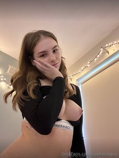 Cosmicstacy Profilfoto