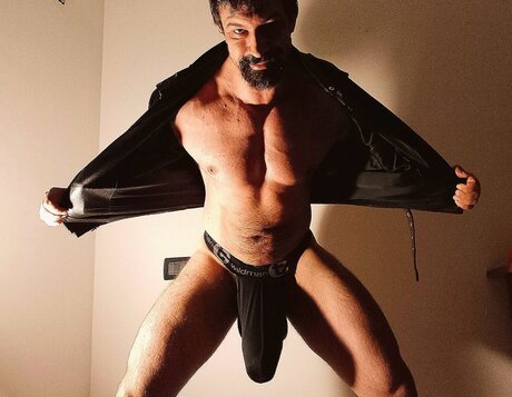 baisers lesbiens onlyfans belle gratuite archive