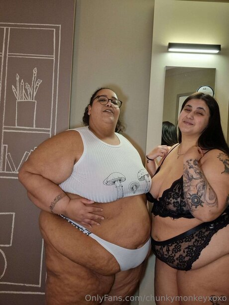 Chunkymonkeyxoxo star du porno nue photo