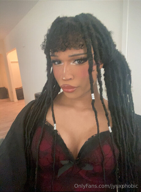 Jynxphobic modèle pornographique collection