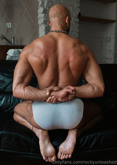 Rockyunleashed étoile sexy images