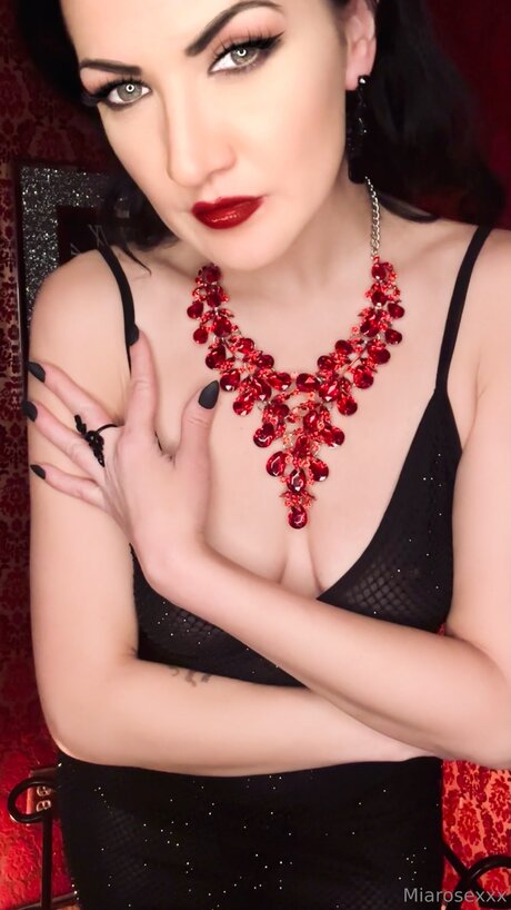 fans dia uniquement haut por photos