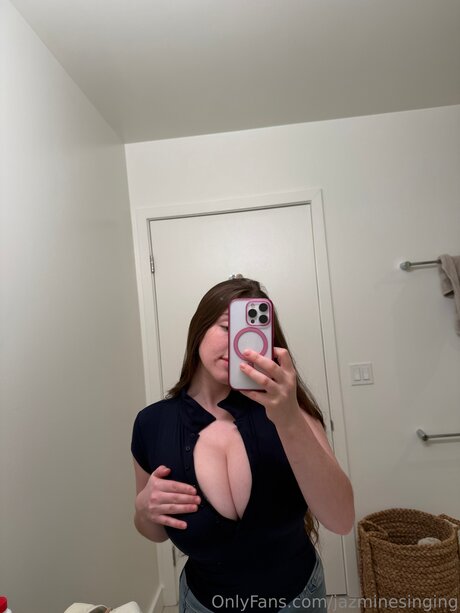 Jazminesinging étoile nue photo