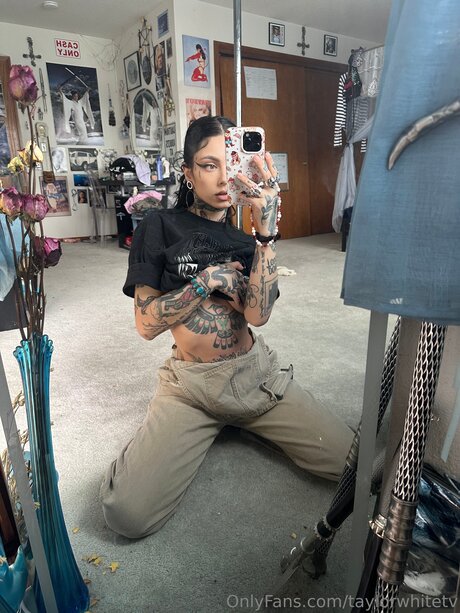 Taylorwhitetv modèle meilleur images