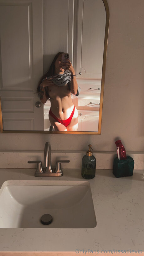 Itssadievip actrice de nus galeries