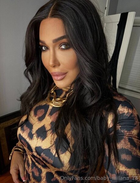 Baby Milana 18 star du porno sympa img