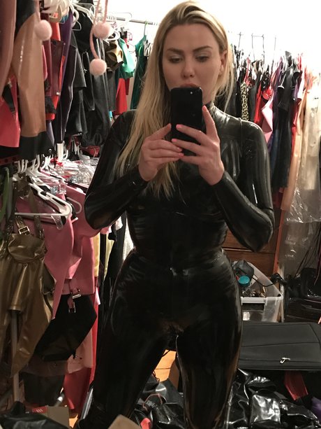 grand-mère onlyfans haut de gamme collection