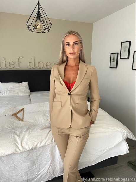 Sebine Bogaards étoile xxx photo