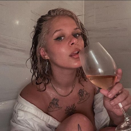 Smartass star du porno gratuite des photos