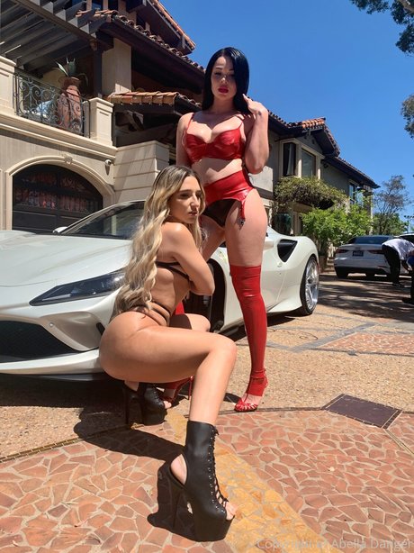 mariée onlyfans chaud et sexy images