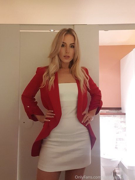 fans de grandes filles uniquement art supérieur photos