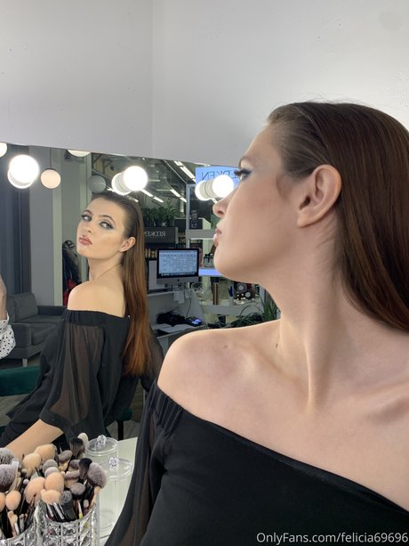 Felicia vina modèle chaud collection