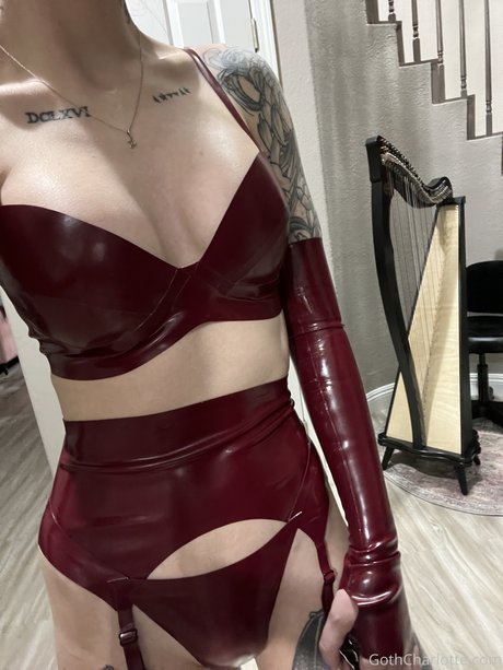 Charlotte Sartre joli modèle archive