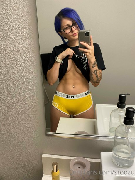 SuteRoozu nus star du porno archive