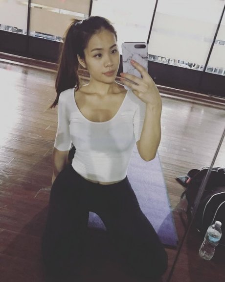 _Annysiia_ beau modèle photo