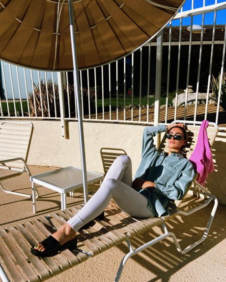 Sher Arar_ star érotique photos